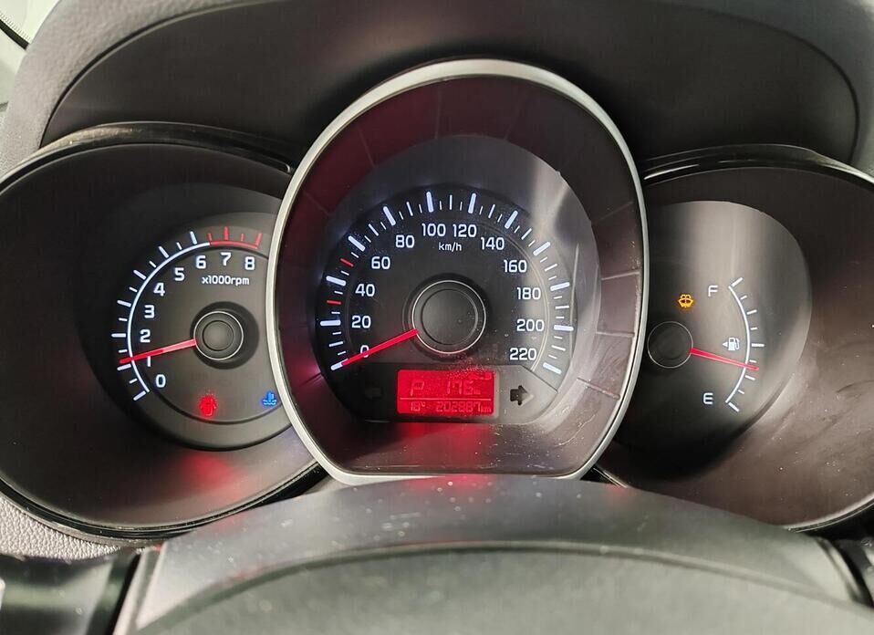 Kia Rio, III Рестайлинг 1.6 AT (123 л.с.)