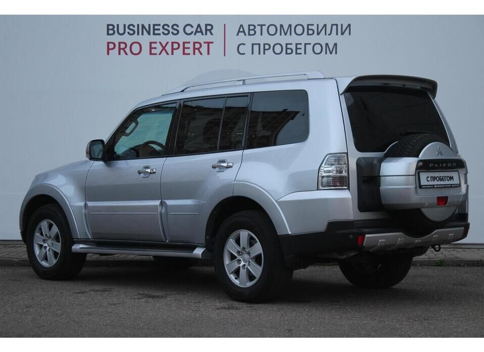 Mitsubishi Pajero, IV 3.0 AT (178 л.с.) 4WD