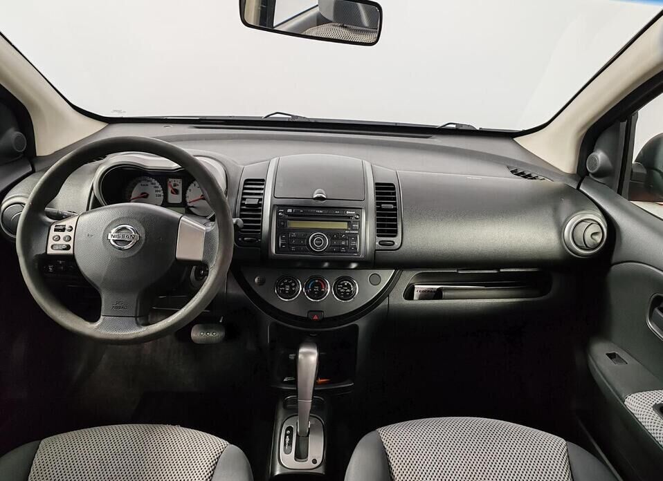 Nissan Note 1.6 AT (110 л.с.)