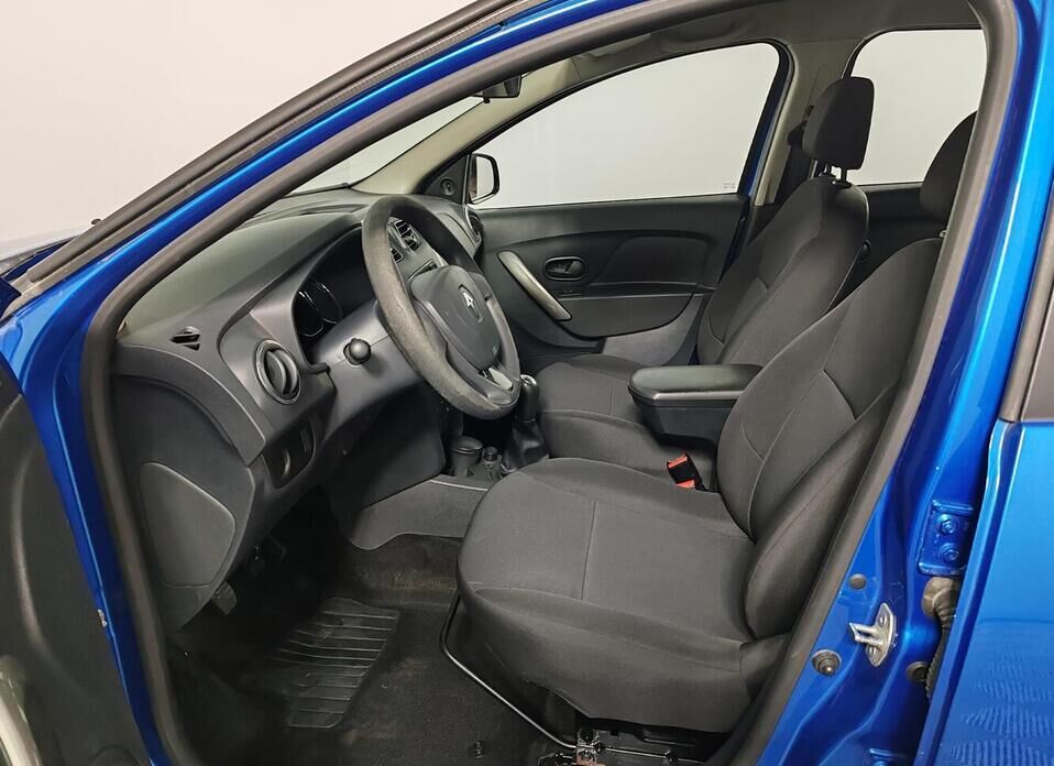 Renault Logan, II 1.6 MT (102 л.с.)
