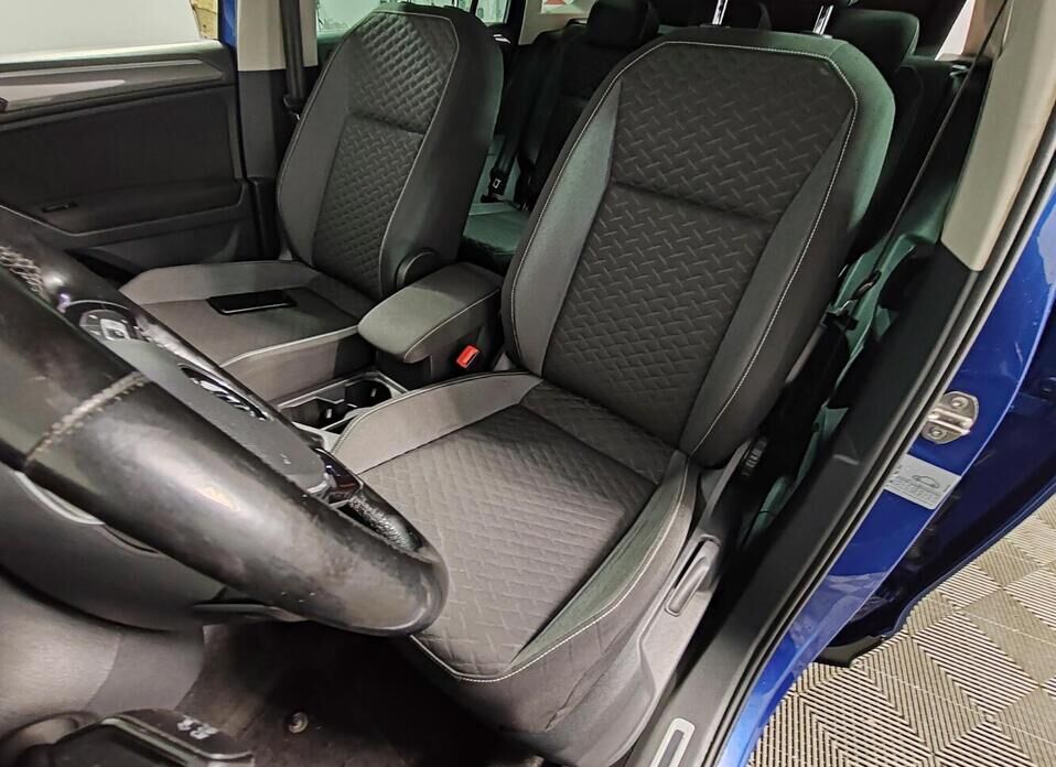 Volkswagen Tiguan, II 1.4 AMT (150 л.с.) 4WD