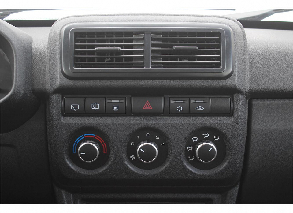 LADA (ВАЗ) Niva Legend 1.7 MT (83 л.с.) 4WD