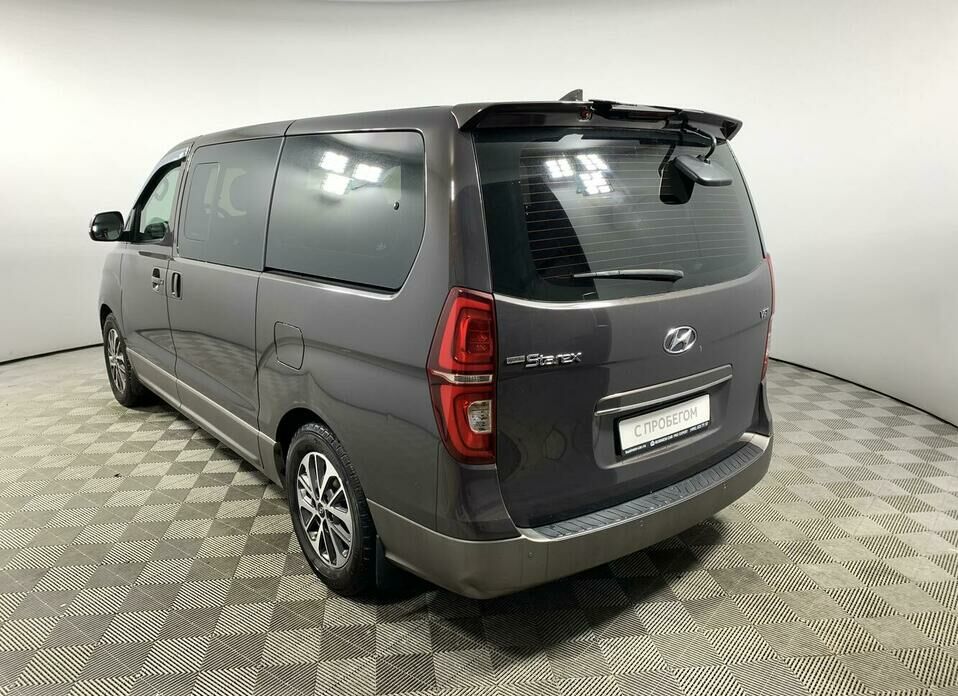 Hyundai Grand Starex 2.5d AT (175 л.с.)