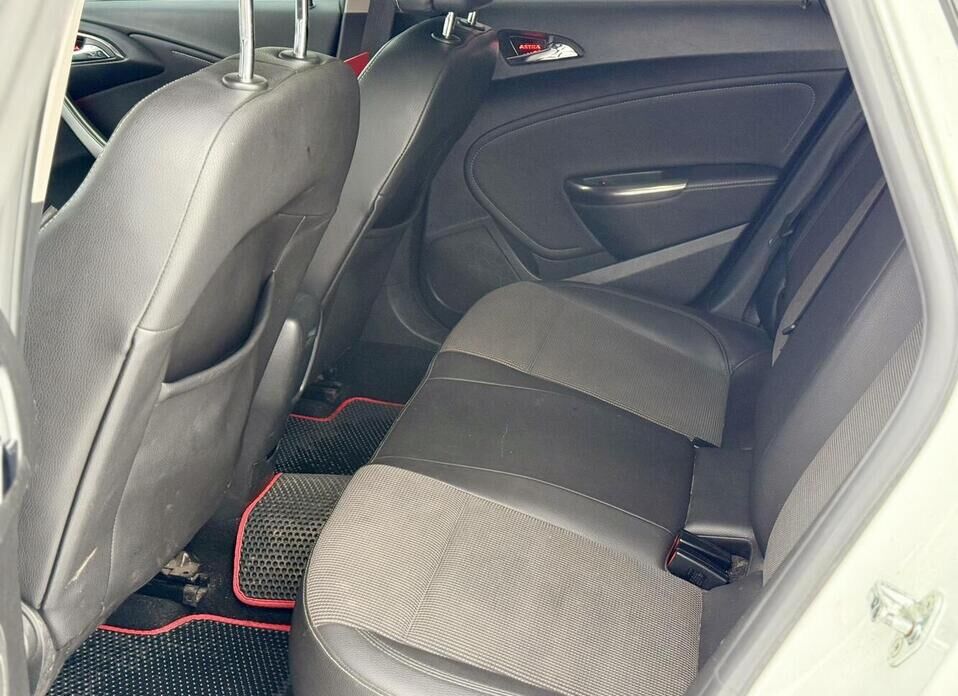 Opel Astra, J 1.4 AT (140 л.с.)