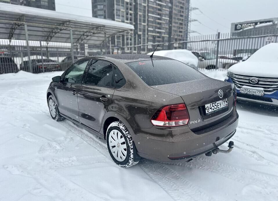 Volkswagen Polo, V Рестайлинг 1.6 AT (110 л.с.)