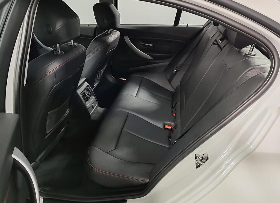 BMW 3 серии, VI (F3x) 328i 2.0 MT (245 л.с.)