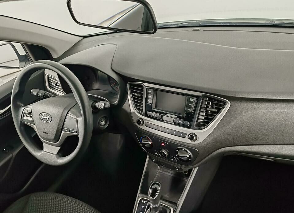 Hyundai Solaris 1.4 AT (100 л.с.)