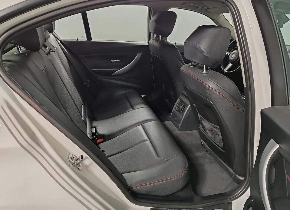 BMW 3 серии, VI (F3x) 328i 2.0 MT (245 л.с.)