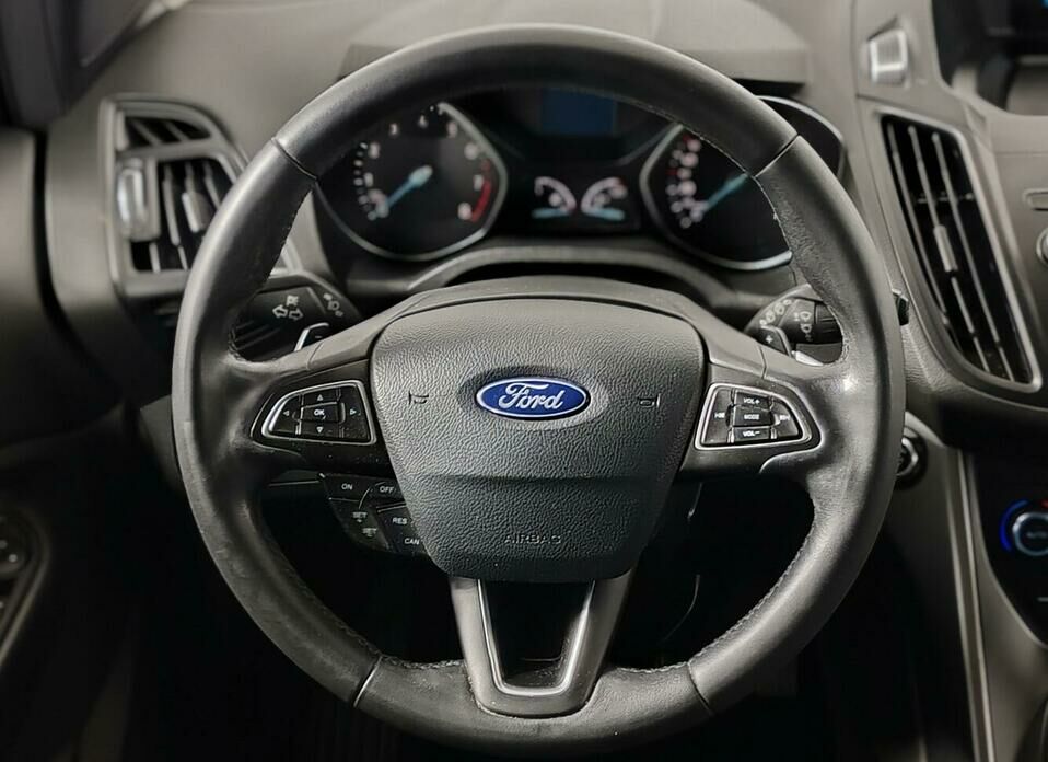 Ford Kuga 2.5 AT (150 л.с.)