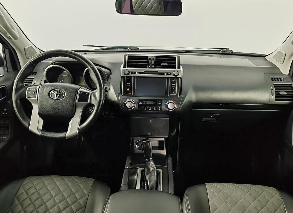 Toyota Land Cruiser Prado 2.8d AT (200 л.с.) 4WD