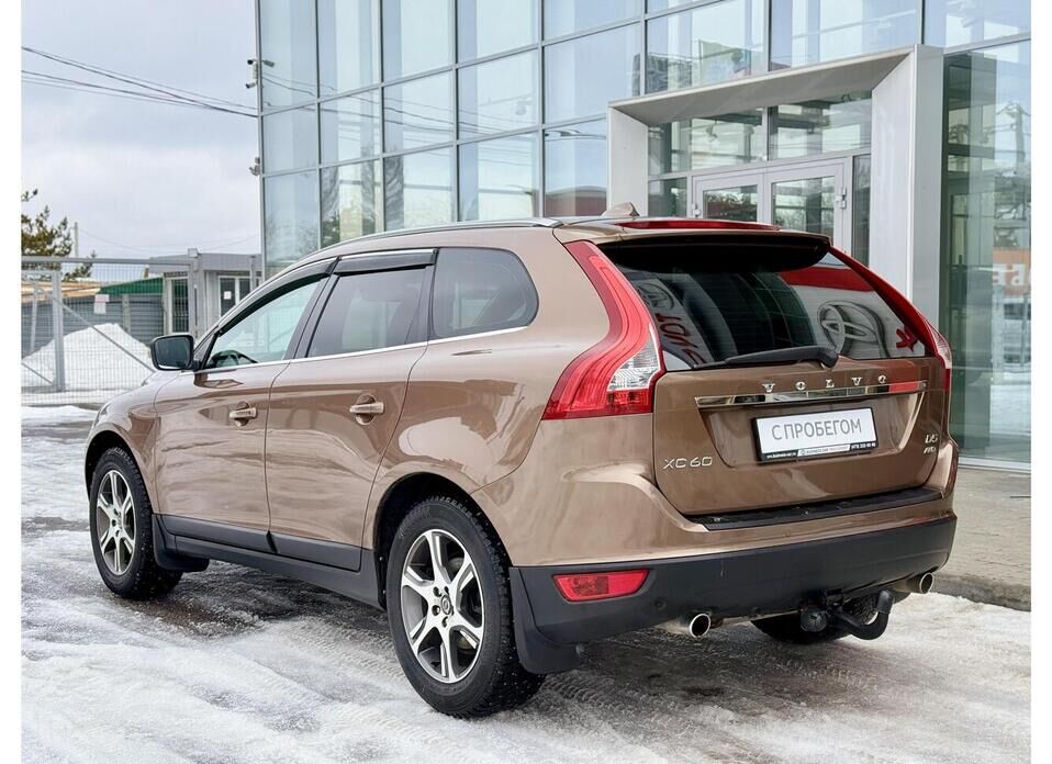 Volvo XC60, I 2.4d AT (215 л.с.) 4WD