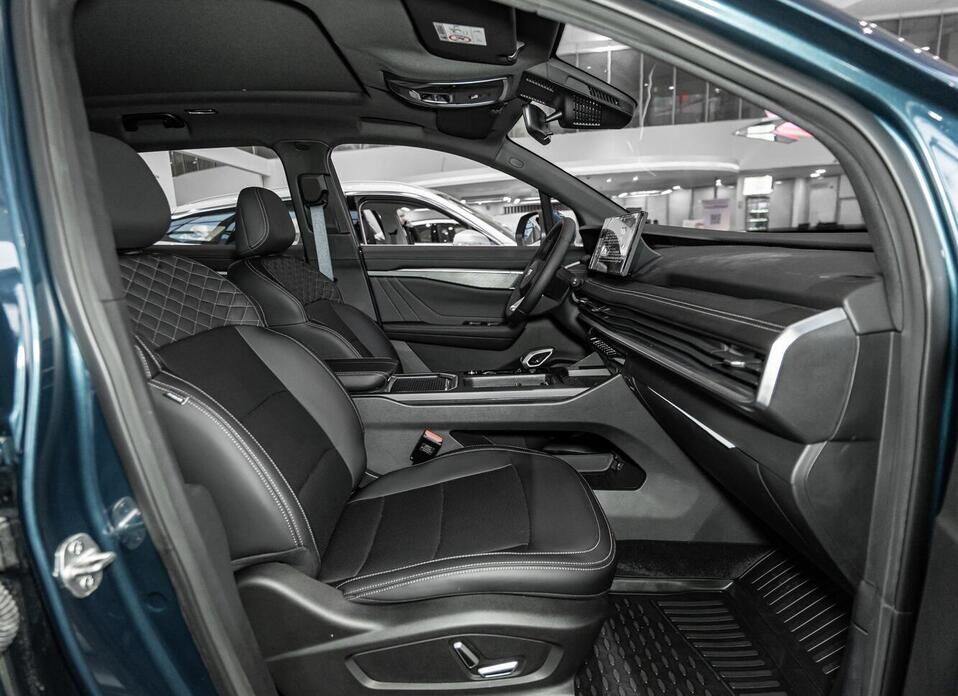 Geely Okavango, I Рестайлинг 2.0 AMT (200 л.с.)