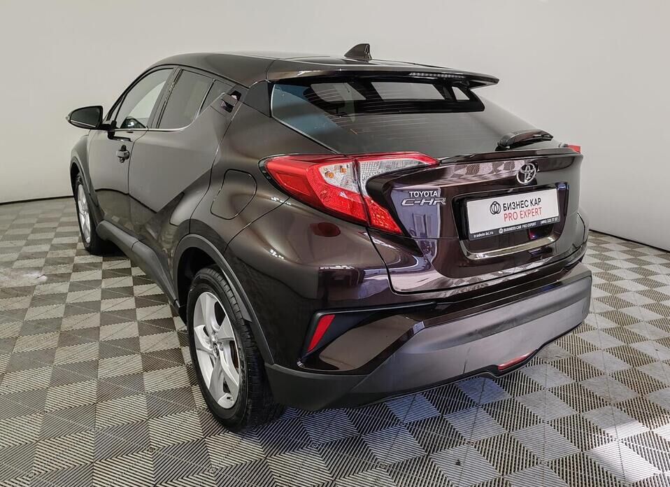 Toyota C-HR 2.0 CVT (148 л.с.)