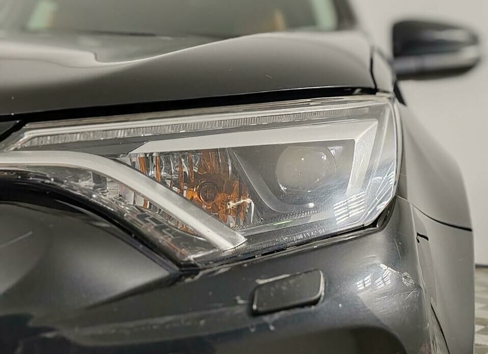 Toyota RAV4 2.5 AT (180 л.с.) 4WD