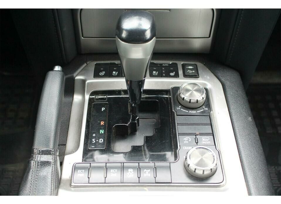 Toyota Land Cruiser 4.5d AT (249 л.с.) 4WD