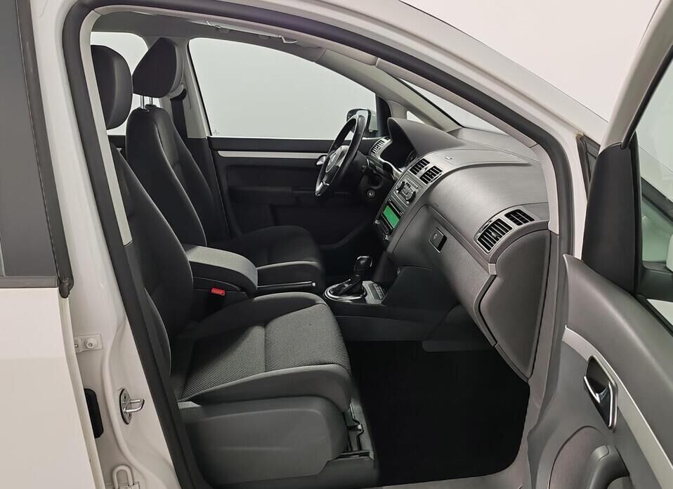 Volkswagen Touran 1.4 AMT (140 л.с.)