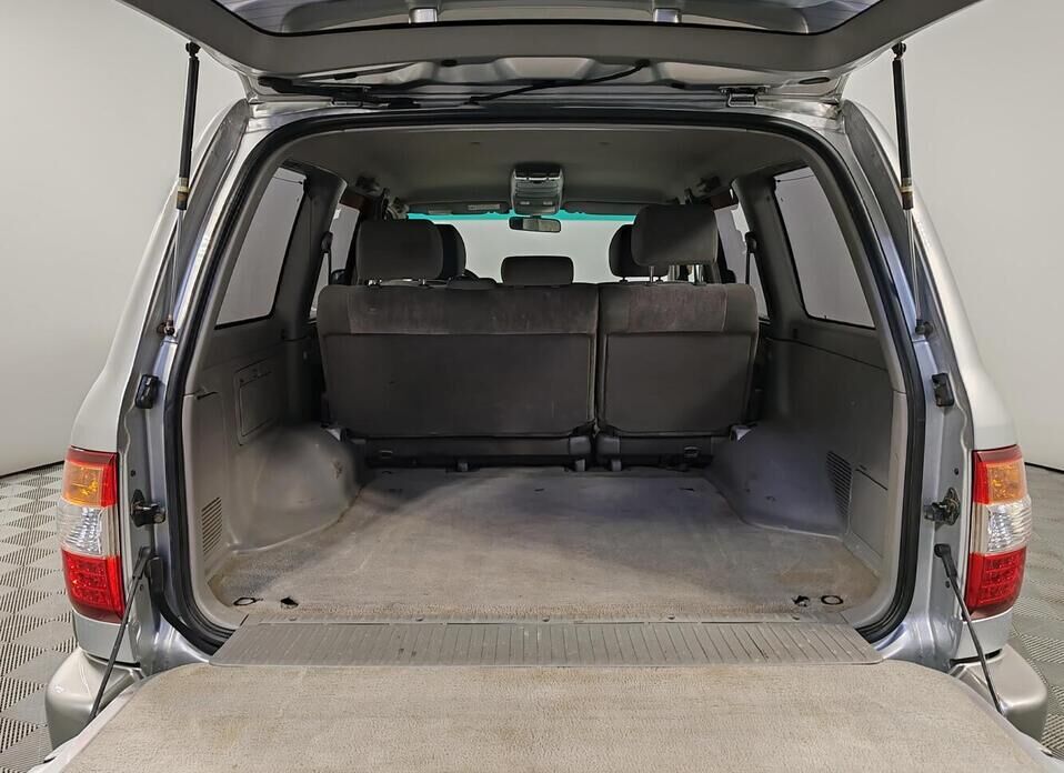 Toyota Land Cruiser, 100 Series Рестайлинг 2 4.2d MT (204 л.с.) 4WD