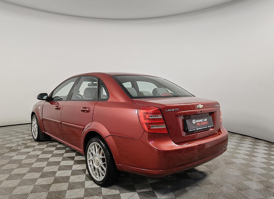 Chevrolet Lacetti 1.8 MT (121 л.с.)