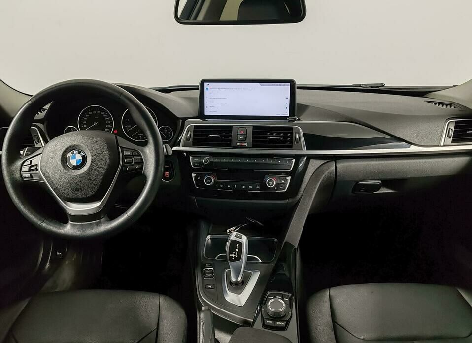 BMW 3 серии 318i 1.5 AT (136 л.с.)