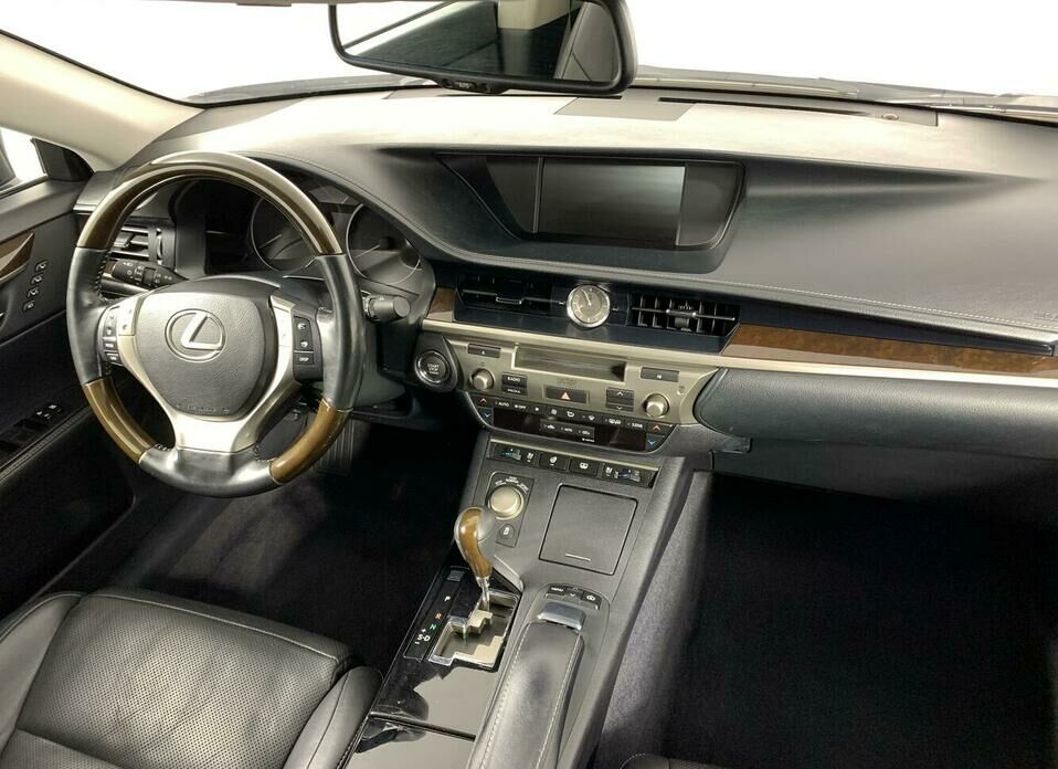 Lexus ES 350 3.5 AT (249 л.с.)