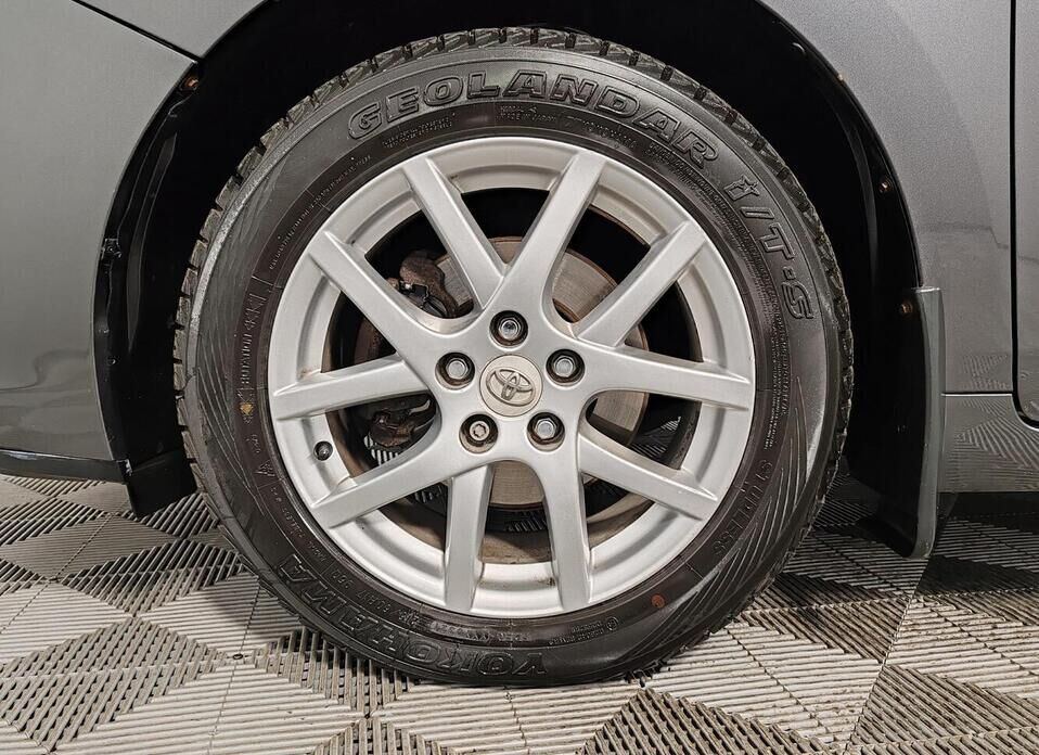 Toyota Verso, I 1.8 CVT (147 л.с.)