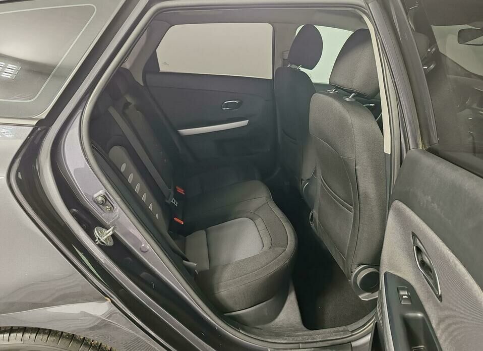 Kia Ceed 1.6 AT (129 л.с.)