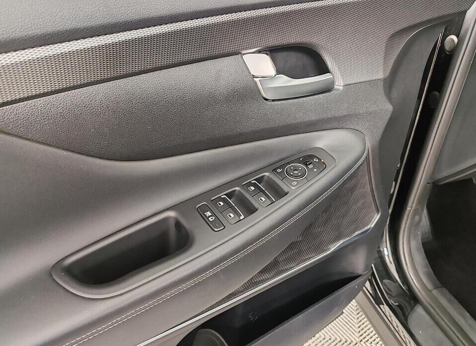 Hyundai Santa Fe 2.2d AT (200 л.с.) 4WD
