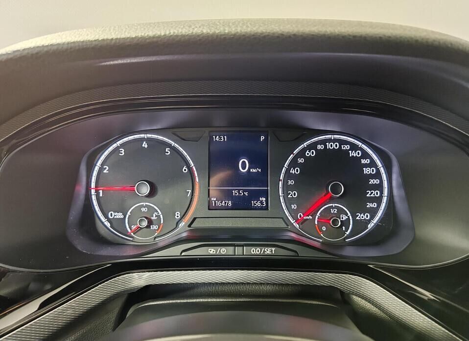 Volkswagen Polo, VI 1.4 AMT (125 л.с.)