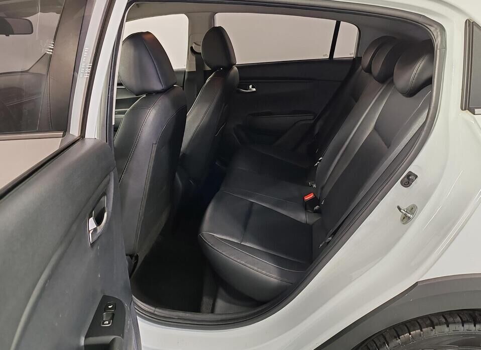 Kia Rio, IV X-Line 1.6 AT (123 л.с.)