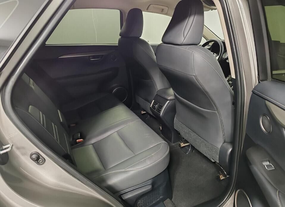 Lexus NX, I Рестайлинг 200 2.0 CVT (150 л.с.) 4WD