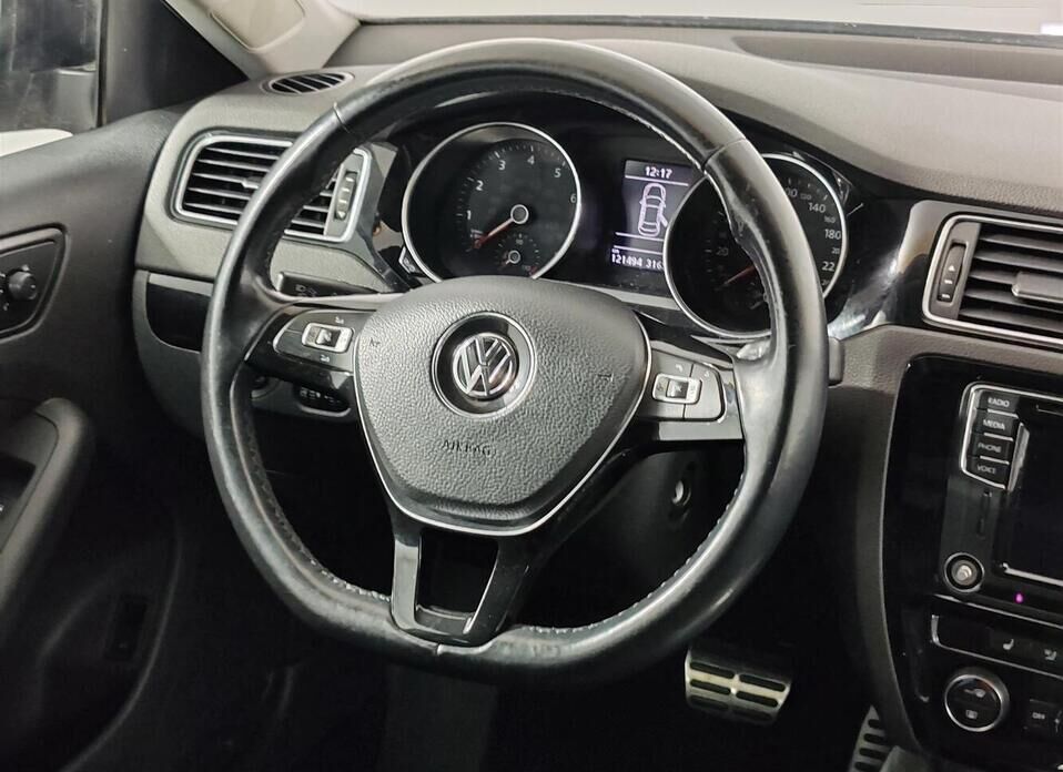 Volkswagen Jetta, VI Рестайлинг 1.4 AMT (125 л.с.)