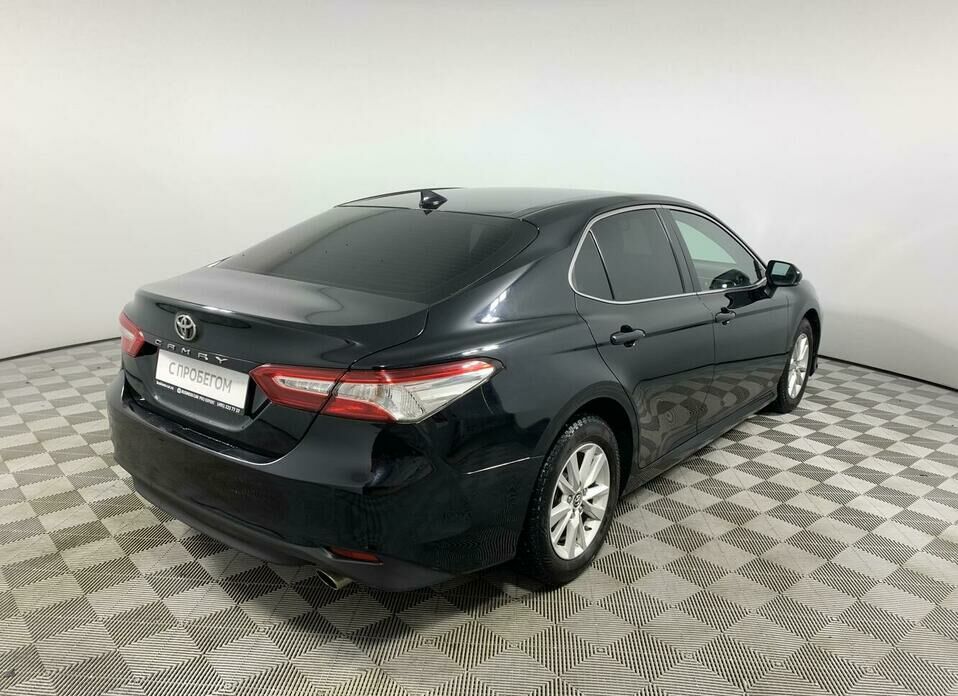 Toyota Camry 2.5 AT (181 л.с.)