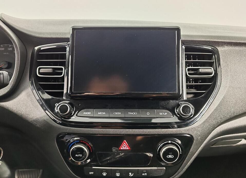 Hyundai Solaris 1.6 AT (123 л.с.)