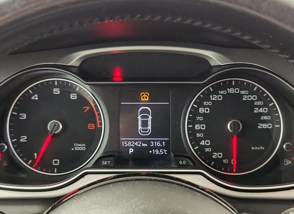 Audi A4, IV (B8) Рестайлинг 1.8 CVT (170 л.с.)