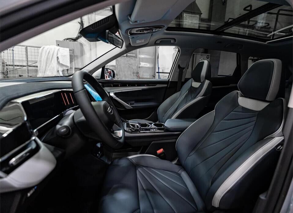 Geely Atlas, II 1.5 AMT (147 л.с.)