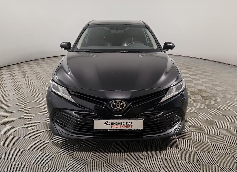Toyota Camry 2.5 AT (181 л.с.)