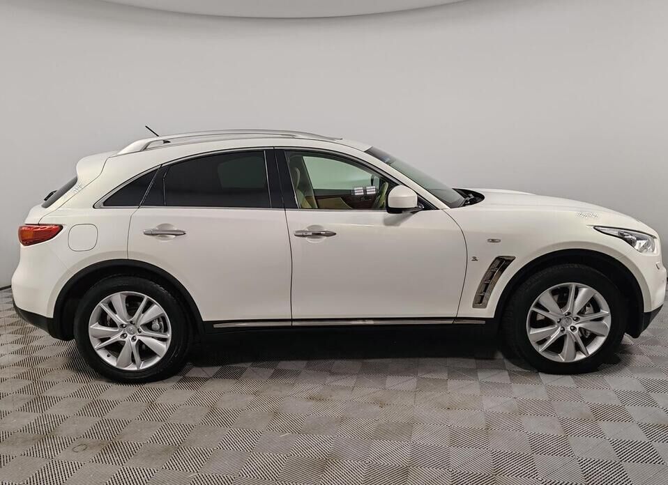 Infiniti QX70 3.7 AT (333 л.с.) 4WD