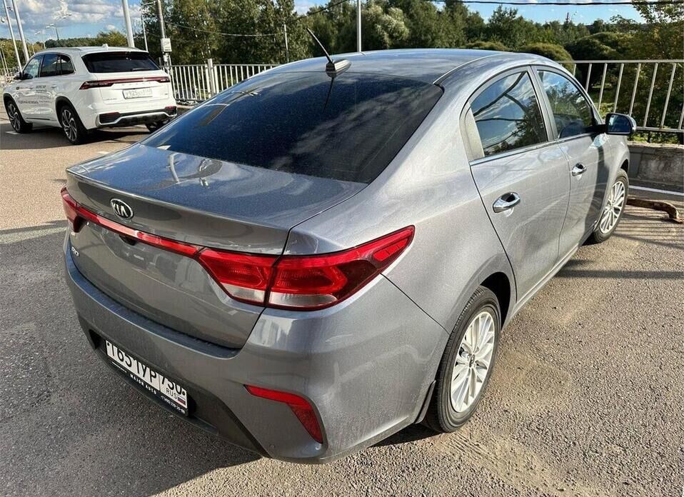 Kia Rio 1.6 AT (123 л.с.)