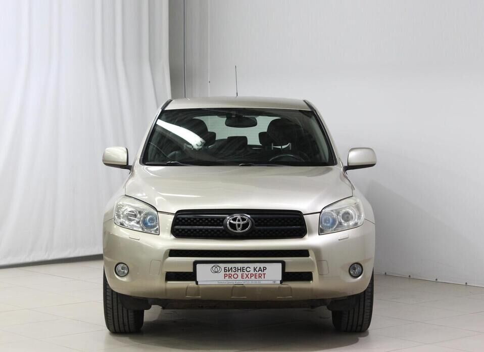 Toyota RAV4 2.0 AT (152 л.с.) 4WD