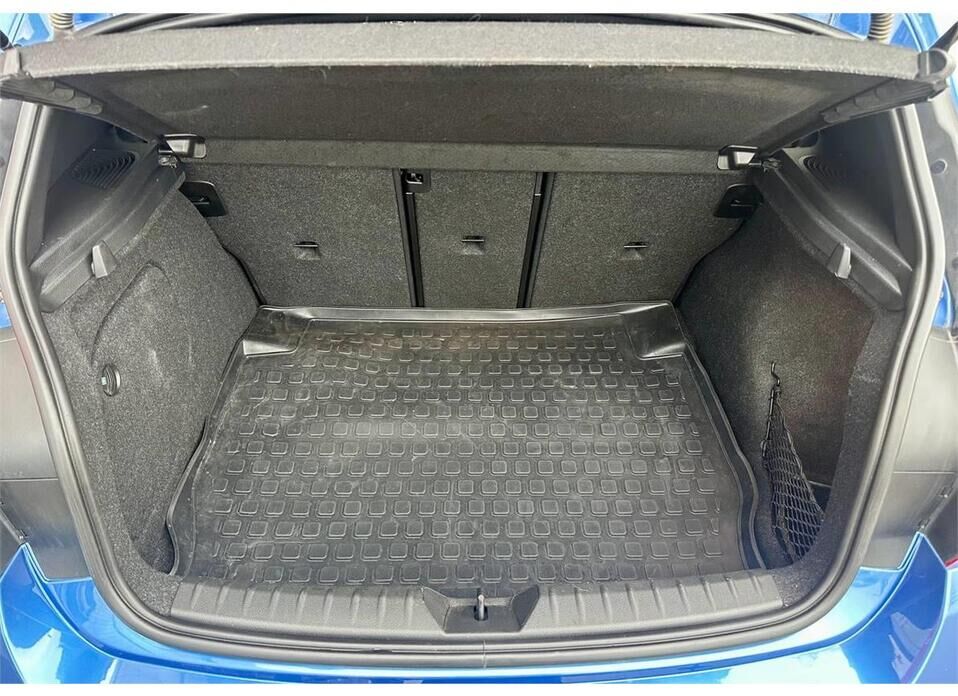 BMW 1 серии, II (F20/F21) Рестайлинг 2 118i 1.5 AT (136 л.с.)