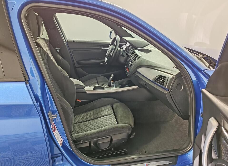 BMW 1 серии, II (F20/F21) 116i 1.6 AT (136 л.с.)