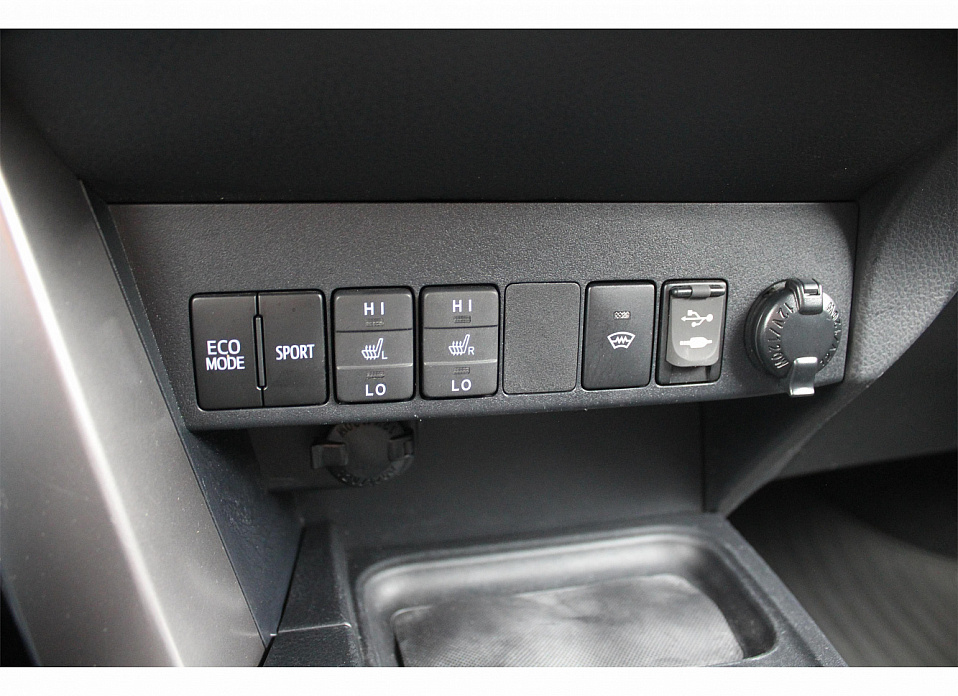 Toyota RAV4, IV (CA40) Рестайлинг 2.0 CVT (146 л.с.) 4WD