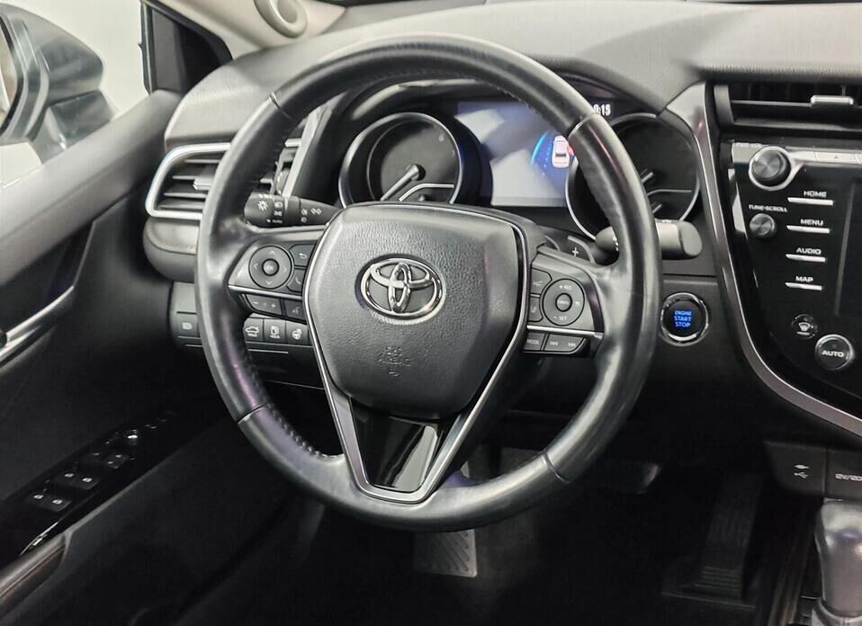 Toyota Camry, VIII (XV70) 3.5 AT (249 л.с.)