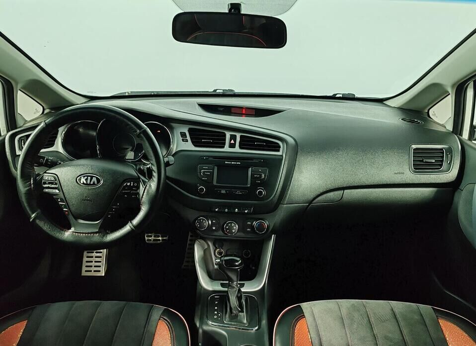 Kia Ceed, II 1.6 AT (129 л.с.)