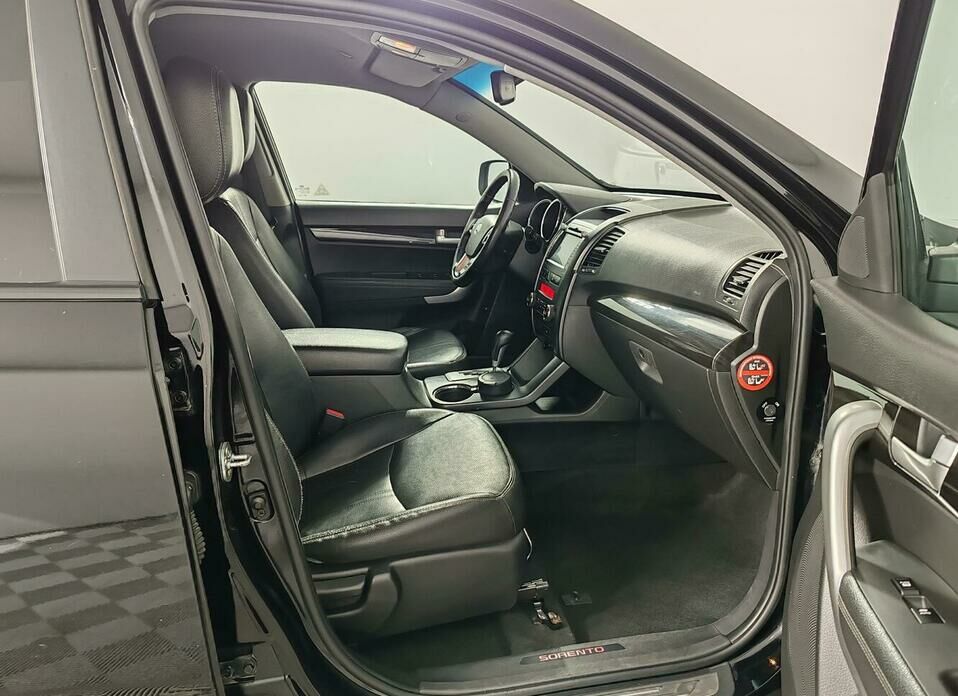 Kia Sorento 2.2d AT (197 л.с.) 4WD