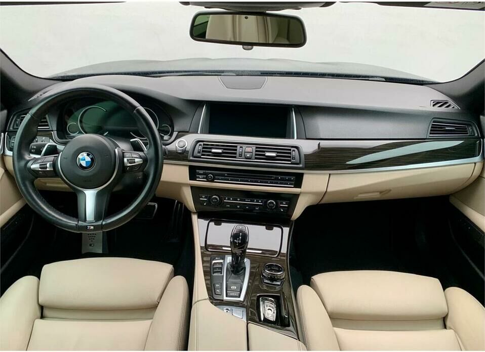 BMW 5 серии 535i xDrive 3.0 AT (306 л.с.) 4WD