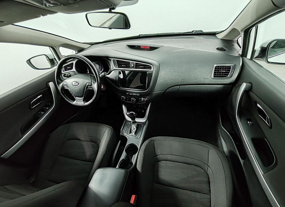Kia Ceed, II Рестайлинг 1.6 AT (130 л.с.)