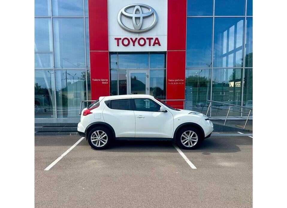 Nissan Juke 1.6 CVT (117 л.с.)