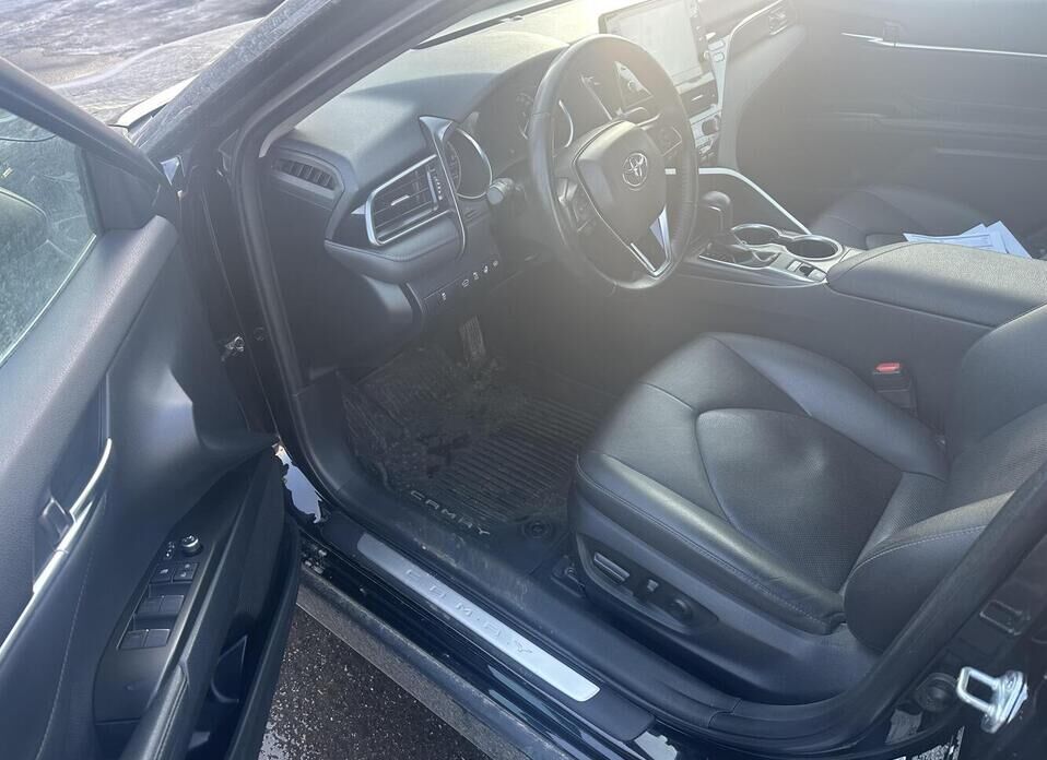 Toyota Camry, VIII (XV70) Рестайлинг 2.5 AT (200 л.с.)