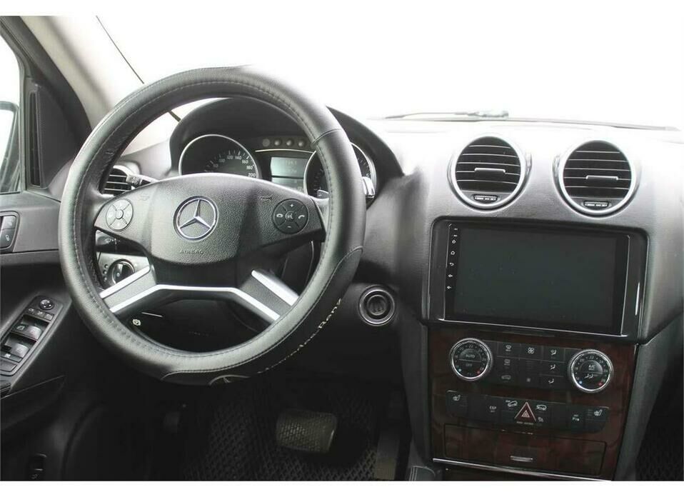 Mercedes-Benz M-Класс 350 3.5 AT (272 л.с.) 4WD